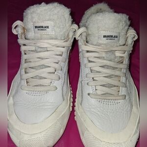Brandblack Women's Off-White Textured Sneakers
